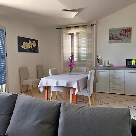 Ratka Bolic Турань